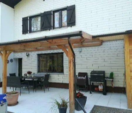 Haus Chrissy Apartment Altmuenster Exterior photo